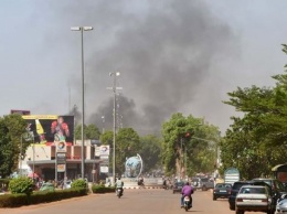 Боевики напали на посольство Франции и штаб армии в Буркина-Фасо