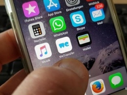 Ребенок заблокировал iPhone матери на 47 лет