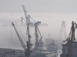 Туман внес ограничения в работу 9 морских портов Украины