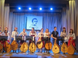 Херсонцы делятся впечатлениями о культуре поведения зрителей на концерте в память о Шевченко