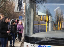 В Шевченковский пустили большие автобусы - маршрутчики устроили войну льготникам