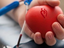 Сумчан просят сдать кровь, чтобы спасти жизнь отцу 2-летней девочки