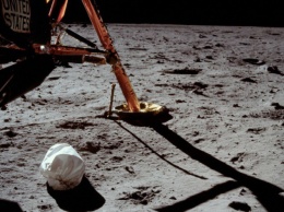 В NASA провели ревизию десятков тонн мусора, который успели оставить на Луне люди