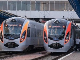Поезд Интерсити "Херсон-Киев" временно сменит график движения