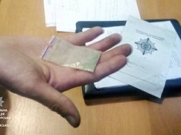 В Краматорске у 29-летнего жителя полицейские нашли пакетик с наркотиком