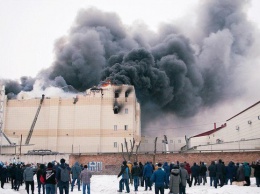 Пожар в Кемерово: родителям погибших детей не дают опознать тела