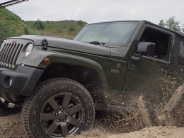 Camp Jeep: как джиперы «убивают» свои машины на бездорожье