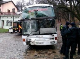 ЧП во Львове: неизвестные сожгли польский автобус