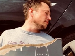 Маск объявил о банкротстве Tesla
