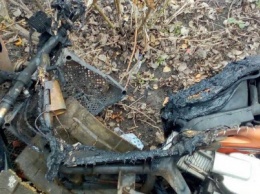 В Кривом Роге сгорел скутер, хранившийся в сарае (ФОТО)
