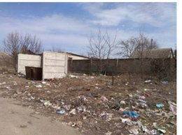 "Енакиево все в мусоре, а скоро Пасха": жители обсуждают грязь на улицах города