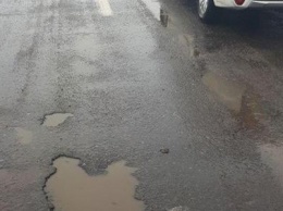 В Мариуполе полиция пересчитает ямы на дорогах