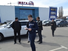 Одесские пожарные проверили ТЦ «Мегадом» и «Семья» после кемеровской трагедии