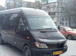 В Запорожье произошло очередное ДТП с участием маршрутки: автобус столкнулся с грузовиком, - ФОТО