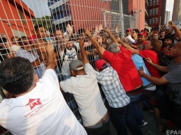 Девять человек пострадали в беспорядках при аресте экс-президента Бразилии