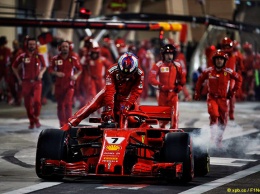 У механика Ferrari сломана нога