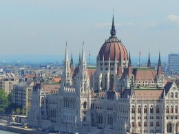 В Венгрии на парламентских выборах лидирует партия премьера