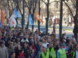 По проспекту прошел многочисленный марш (ФОТО)