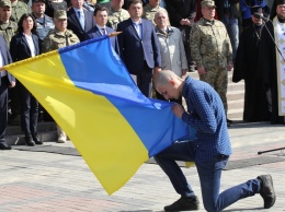 100 призывников Днепропетровской области принесли присягу на верность Украине