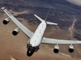 Самолеты ВМС США кружат над российскими базами в Сирии