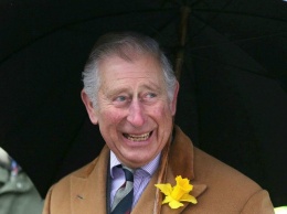 Принц Чарльз носит одни туфли и пиджак уже 50 лет (ФОТО)