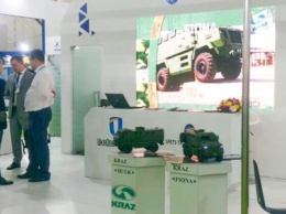 АвтоКрАЗ представил свои броневики Фиона и Халк на выставке в Индии