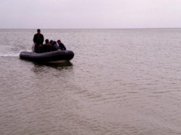 В Запорожской области троих рыбаков отнесло в открытое море: им на помощь пришли спасатели, - ФОТО