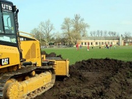 На стадионе «Юность» в Чернигове продолжается реконструкция