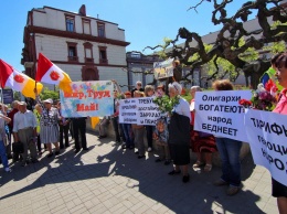 В Одессе и Харькове прошли первомайские демонстрации: Закончилось столкновениями
