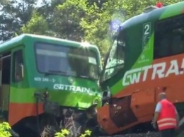 В Чехии столкнулись пассажирские поезда, есть пострадавшие