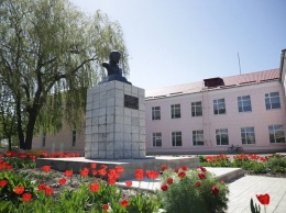 В Луганской области на границе с РФ открыли памятник Тарасу Шевченко (Фото)
