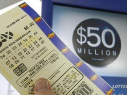 Канадец-именинник сорвал куш в лотерею в день выхода на пенсию