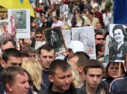 "Бессмертный полк": В Крыму продают "воевавших дедов"