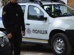 В Мариуполе полицейскому батальону спецназначения подарили два автомобиля (ФОТО)