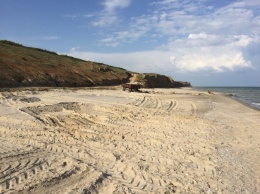 Шесть тонн песка: правонарушитель не успел уехать с места преступления