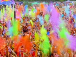 Яркий фестиваль красок ColorFest: одесситов будут посыпать красками и поливать из брандсбойта, - ФОТО