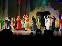 Каменской театр побывал с гастролями в Донецкой области