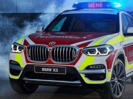 Компания BMW показала пожарный X3 и полицейский MINI