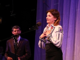 Марина Порошенко открыла театральный фестиваль "Мельпомена на Николаевщины": он стартовал с "Лавины" луганского театра
