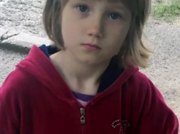 В Харькове нашли потерянного ребенка. Полиция ищет родителей, - ФОТО