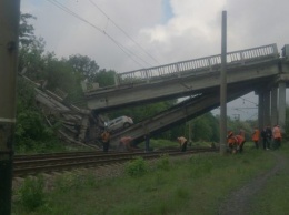 В "ЛНР" латают рухнувший мост в районе Хрустального и "ищут украинских диверсантов"