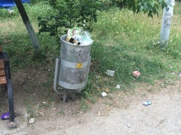 В Николаеве пожаловались на мусор в Сквере «Подвига ликвидаторов аварии на ЧАЭС», который не убирают уже две недели