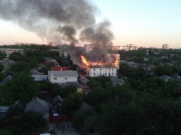 В Луганске горело задние, где раньше молились «Свидетели Иеговы»