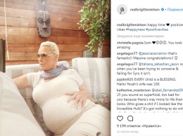 54-летняя экс-супруга Сталлоне объявила о беременности. Фото