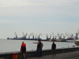 Блокировка бердянского порта: Путин "выбивает" днепровскую воду для Крыма