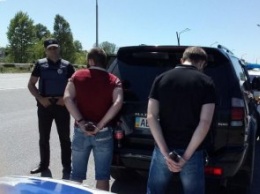 В Днепре полиция задержала мужчину, находившегося в розыске за угон авто