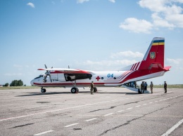 Самолет ГосЧС доставил в Сумы трех мальчиков, пострадавших в ДТП в Беларуси