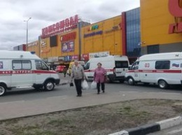 В Иркутске после участия в химических опытах в ТРЦ в больницу попало восемь детей