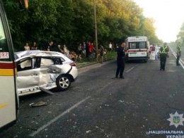 В Ровно автомобиль со съемочной группой столкнулся с междугородным автобусом, погиб один человек