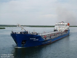 Прокуратура начала расследование по заходу в порт Керчи прибывшего в Николаев российского танкера
